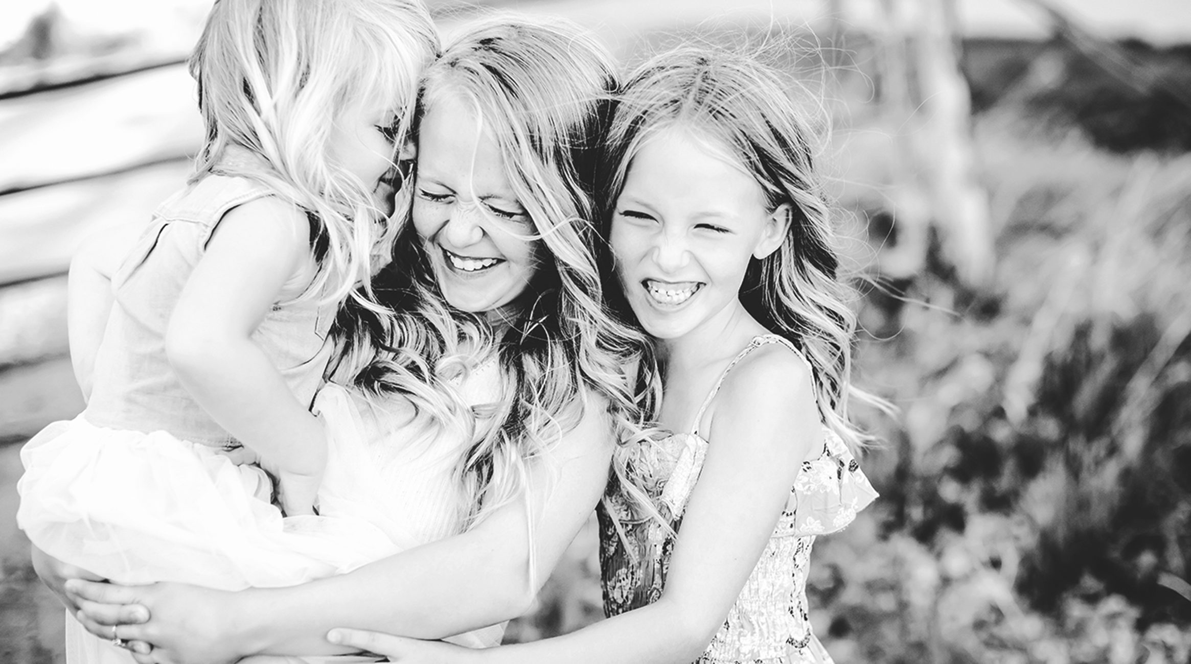 Fort Collins, Colorado Newborn Baby Photographer Sisters